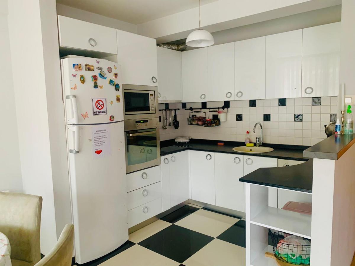 Cozy City Center Apartment Prizren Esterno foto