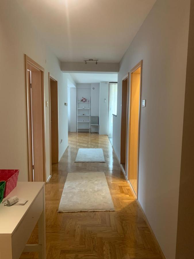 Cozy City Center Apartment Prizren Esterno foto